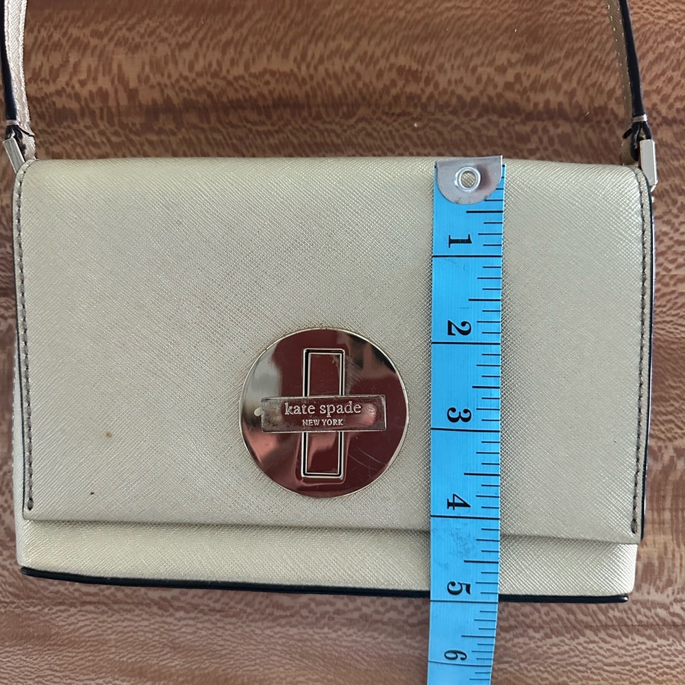 Kate Spade Newbury Lane Sally Crossbody - Picture 8 of 10